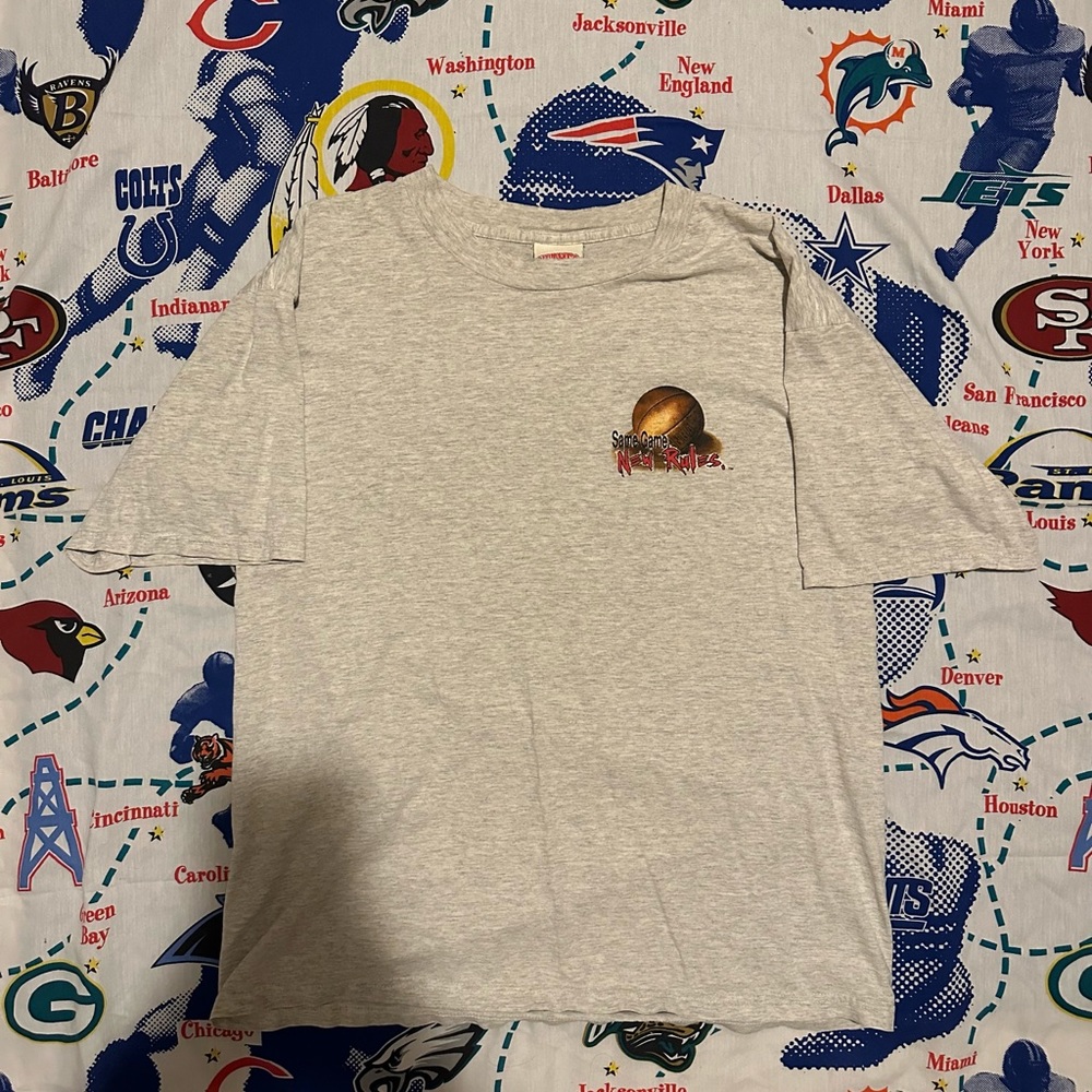 Vintage 1995 Nutmeg Michael Jordan But He’s Back Single Stitch Graphic T-Shirt